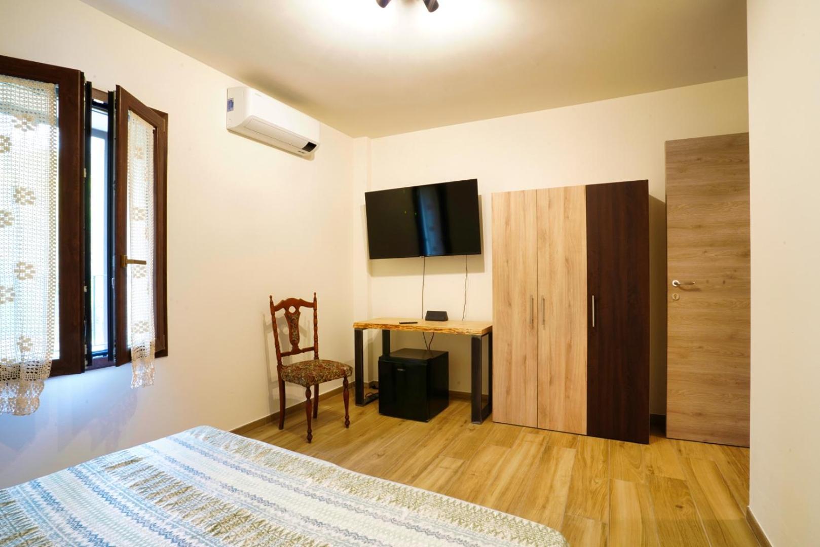 Ca Mandarein Bed & Breakfast Quattro Castella Exterior photo